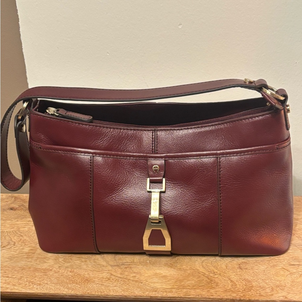 Etienne Aigner Maroon Oxblood Leather Shoulder Bag Purse Y2K Handbag